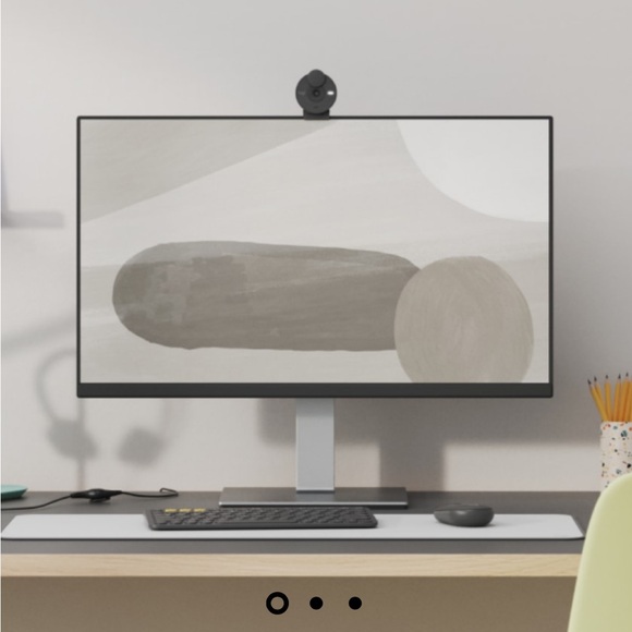 NEW 2024 Logitech webcam BRIO 300 - Picture 9 of 9